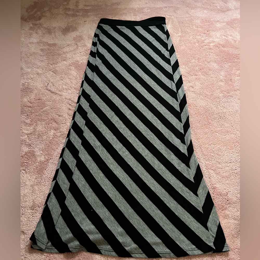 maxi skirt